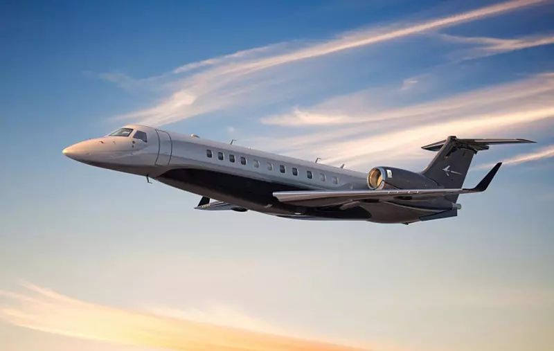 Самолёт Embraer Legacy 650