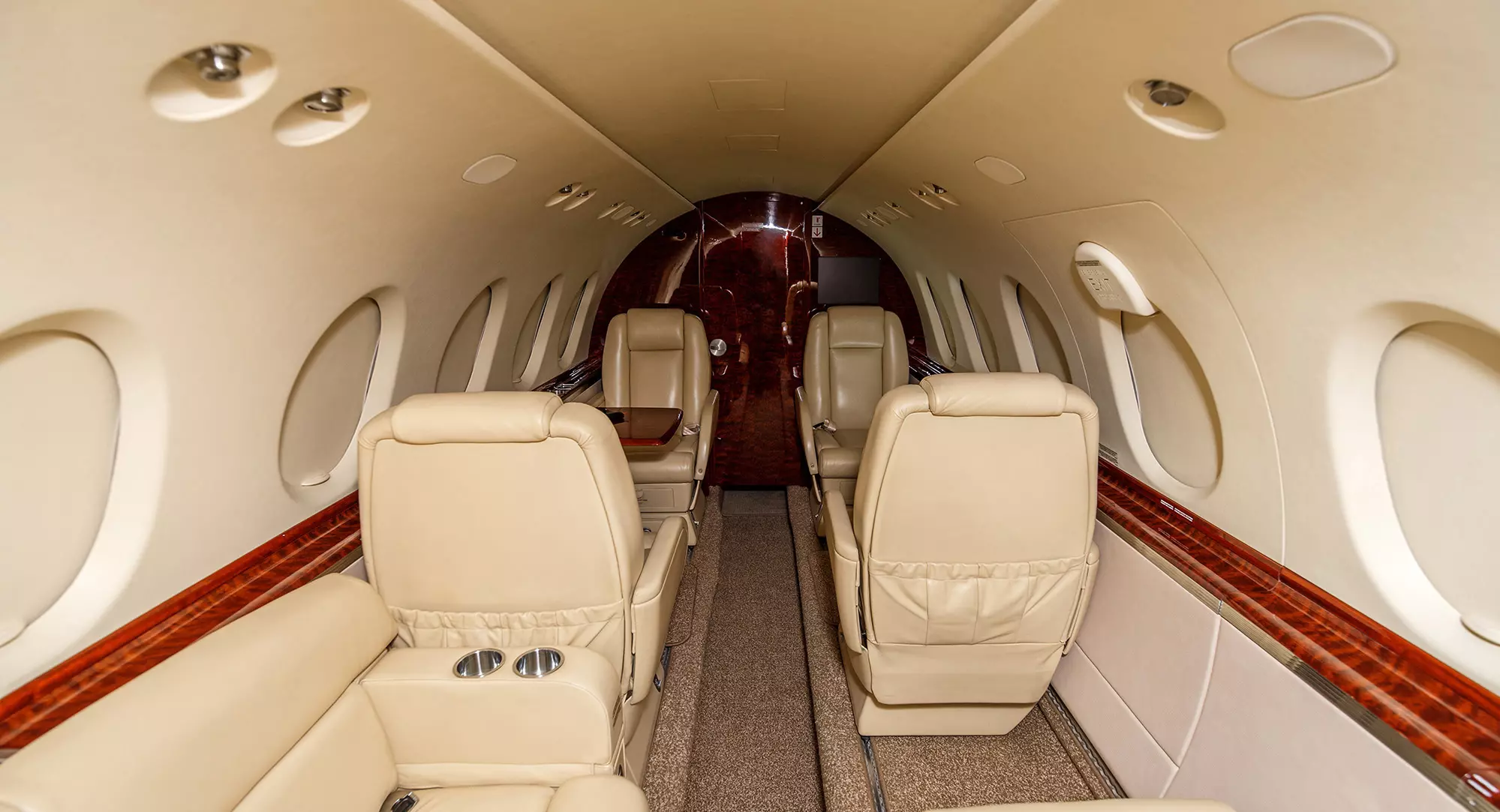 Самолёт Beechcraft Hawker 750