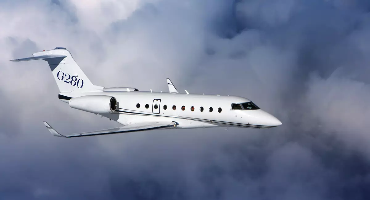 Самолёт Gulfstream G280