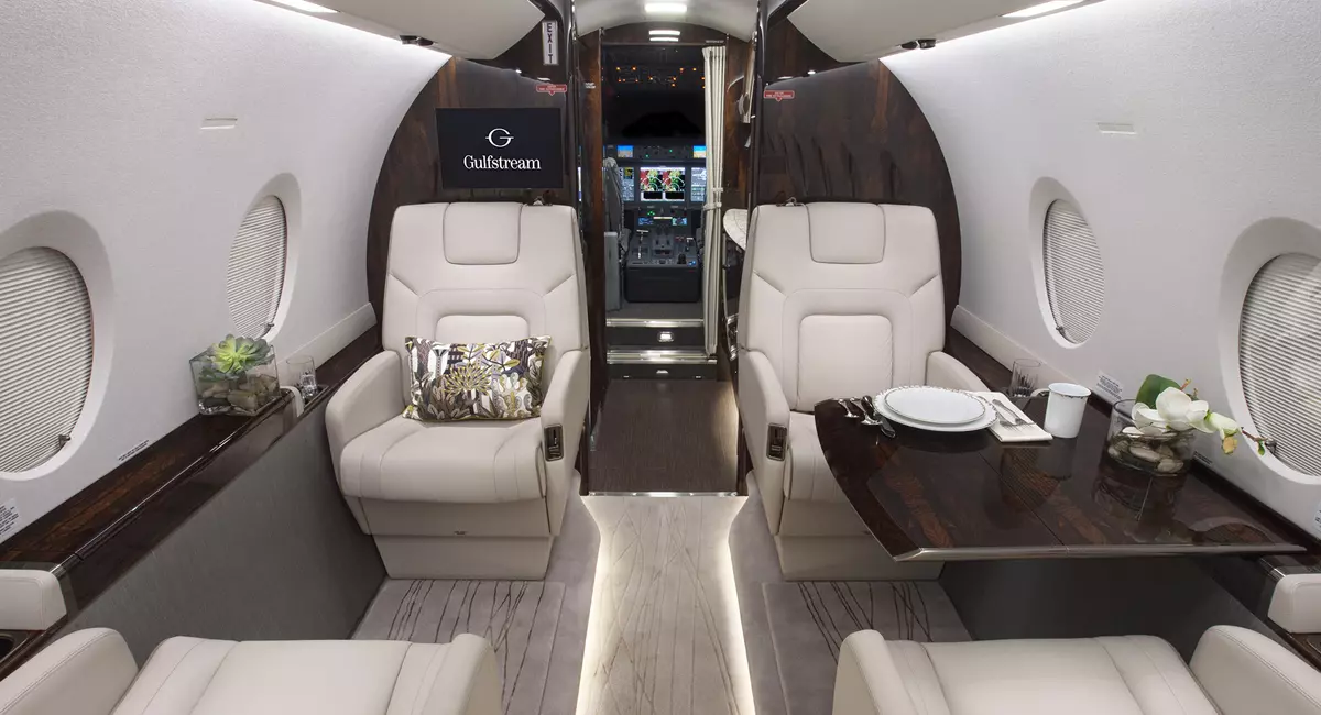 Самолёт Gulfstream G280