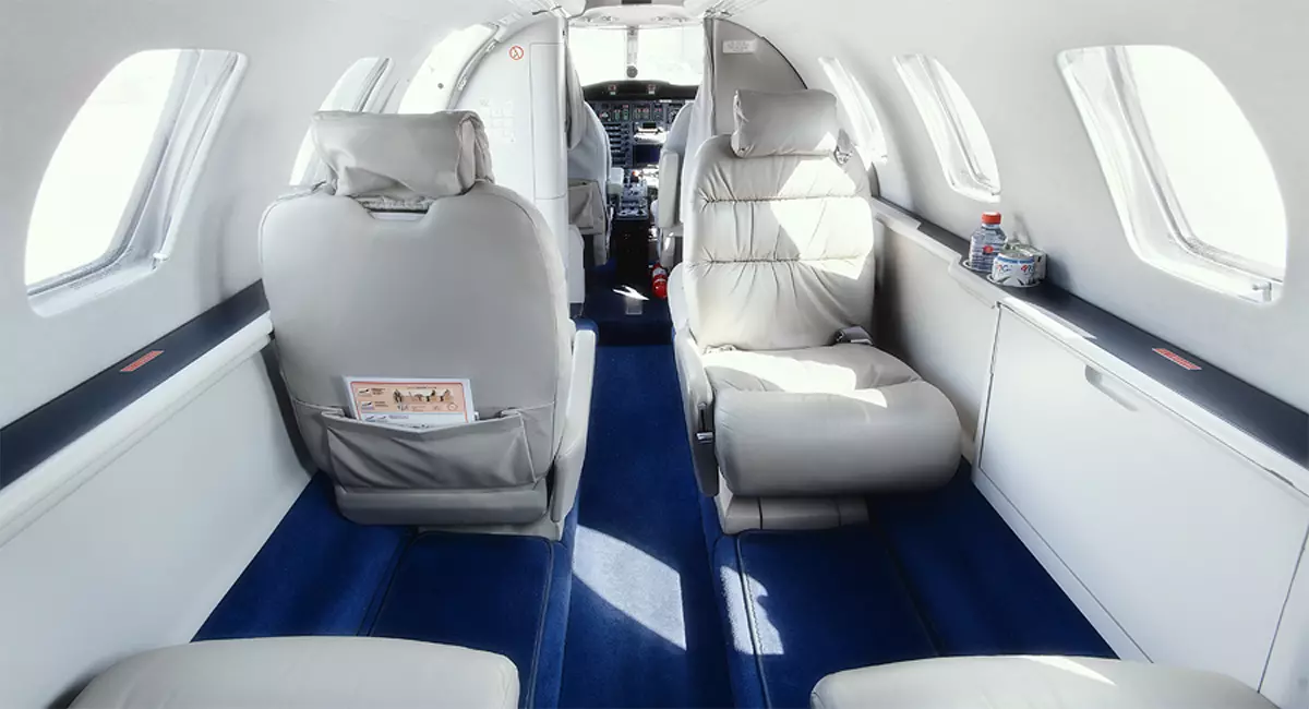 Самолёт Cessna 525