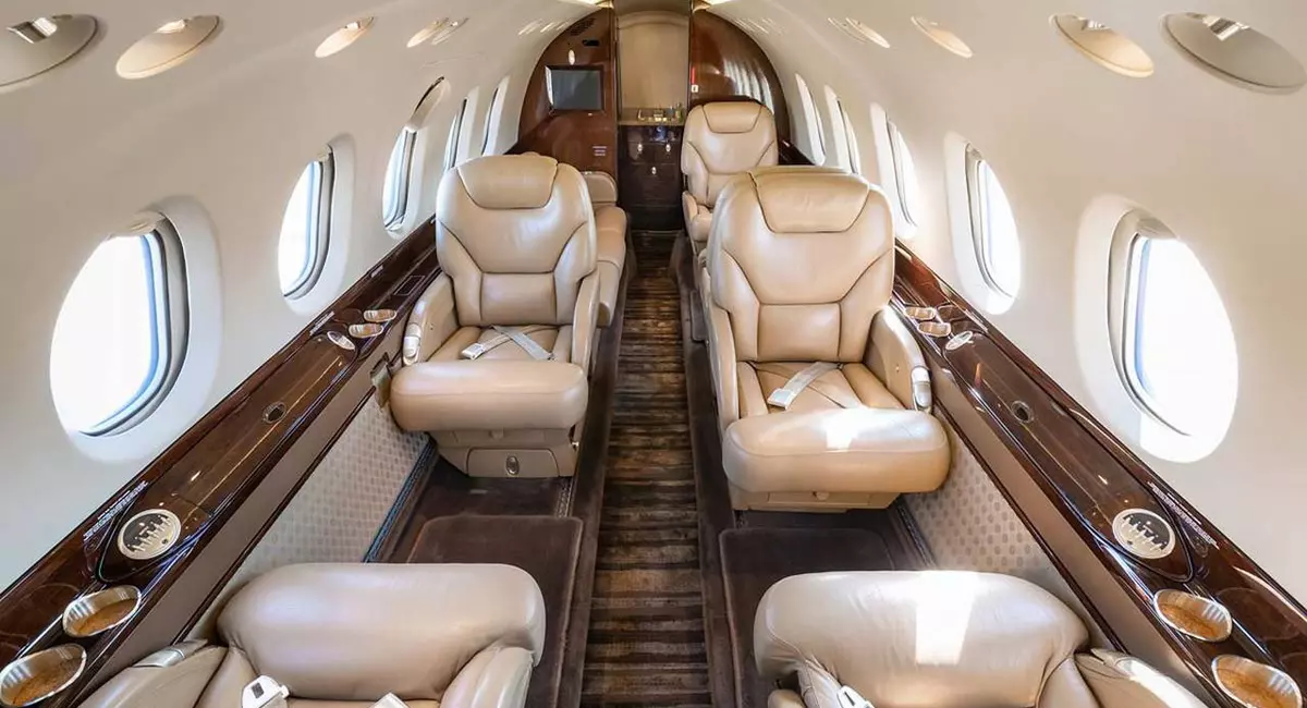 Самолёт Beechcraft Hawker 800XP Mid size Jet
