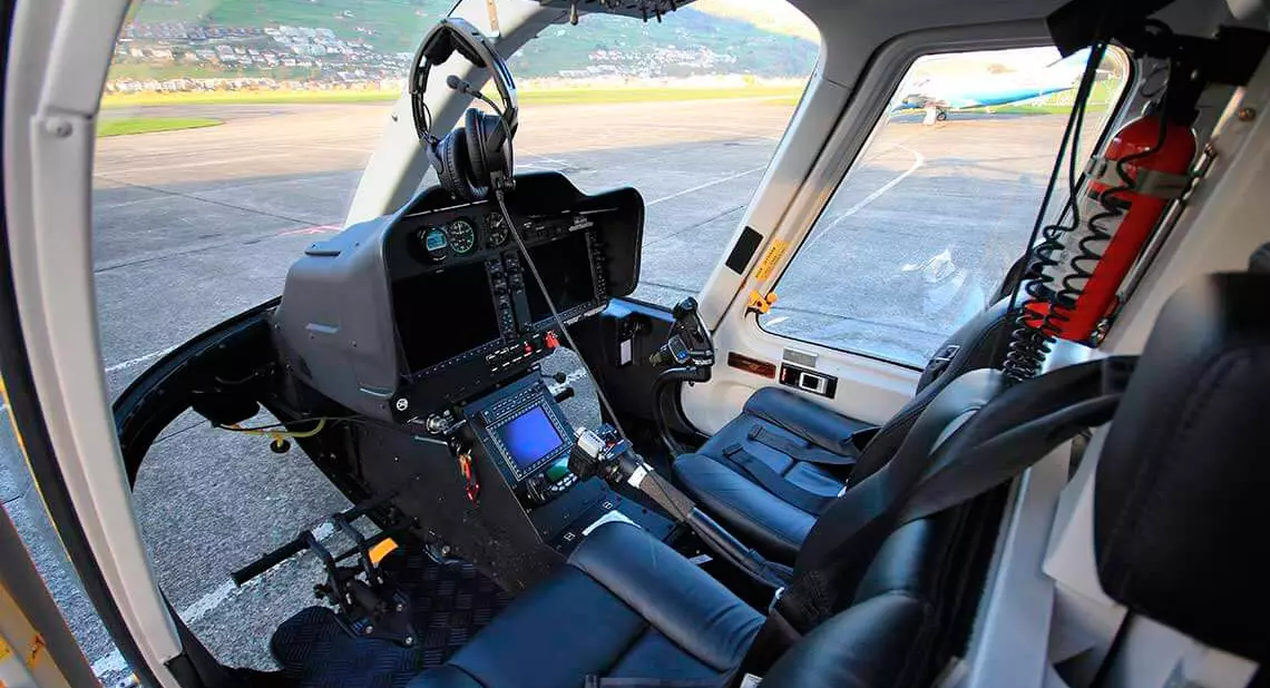 Вертолет Bell 407