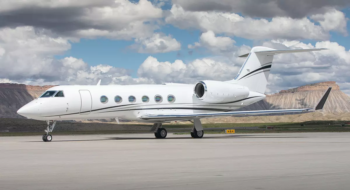Самолёт Gulfstream G450